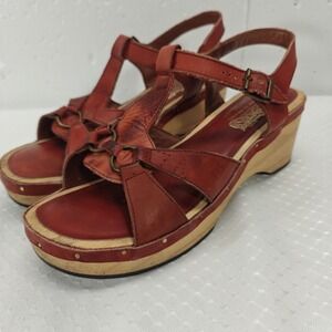 VTG Footworks Red‎ Leather Sandals Brazil Womens Size 8 Wooden Sole